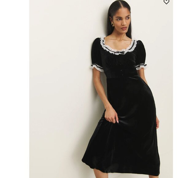 Reformation Dresses & Skirts - NWT Reformation Adessa Velvet Dress Black Size 8